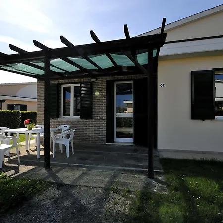 База отдыха Villaggio Turistico La Cecinella 3*