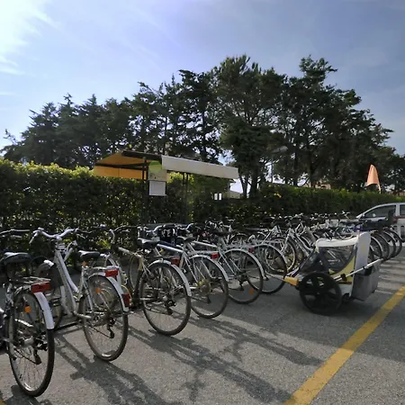 База отдыха Villaggio Turistico La Cecinella 3*