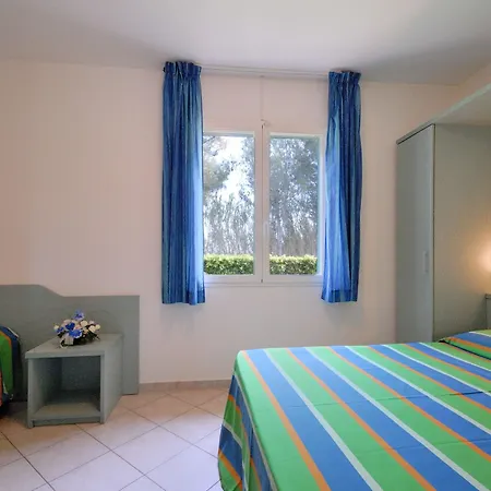 Villaggio Turistico La Cecinella Tatil parkı