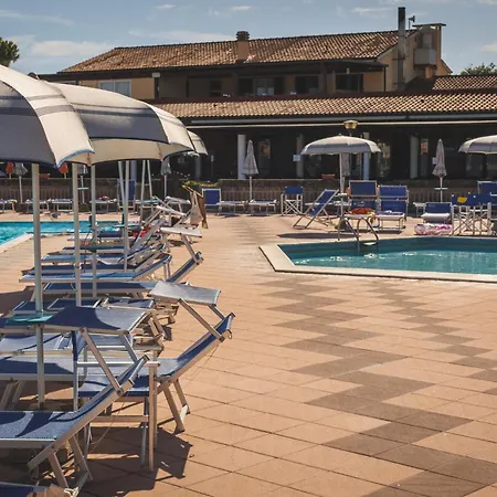 Villaggio Turistico La Cecinella Kompleks wypoczynkowy