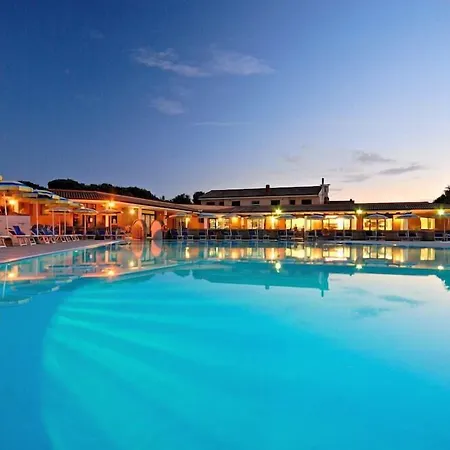 Villaggio Turistico La Cecinella Kompleks wypoczynkowy 3*