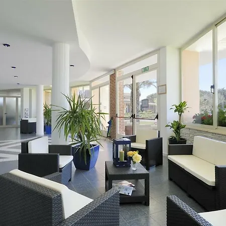 Tatil parkı Villaggio Turistico La Cecinella 3*